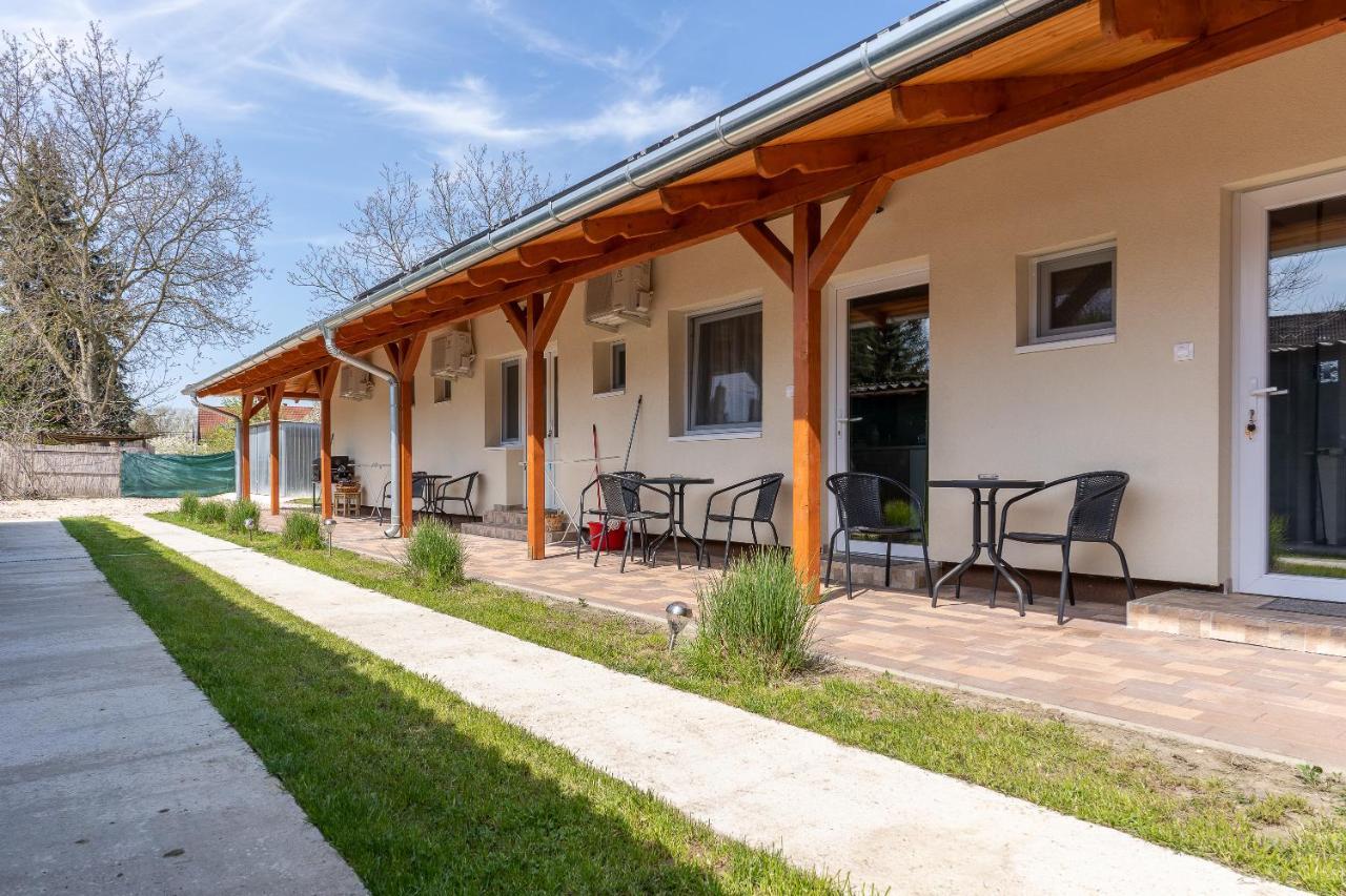 Lili Apartman Harkany Bagian luar foto