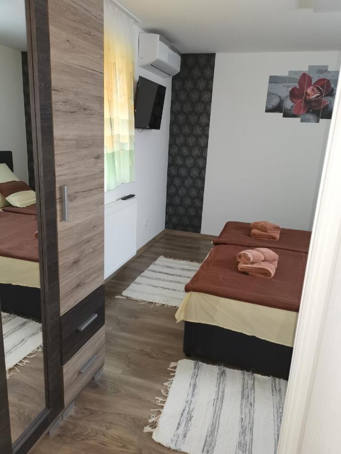 Lili Apartman Harkany Bagian luar foto