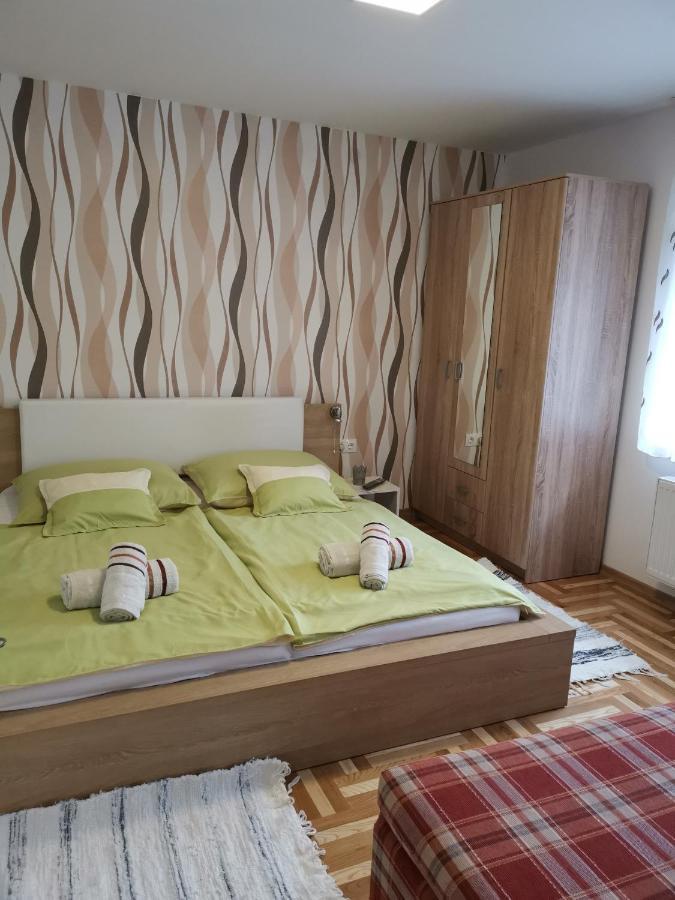 Lili Apartman Harkany Bagian luar foto