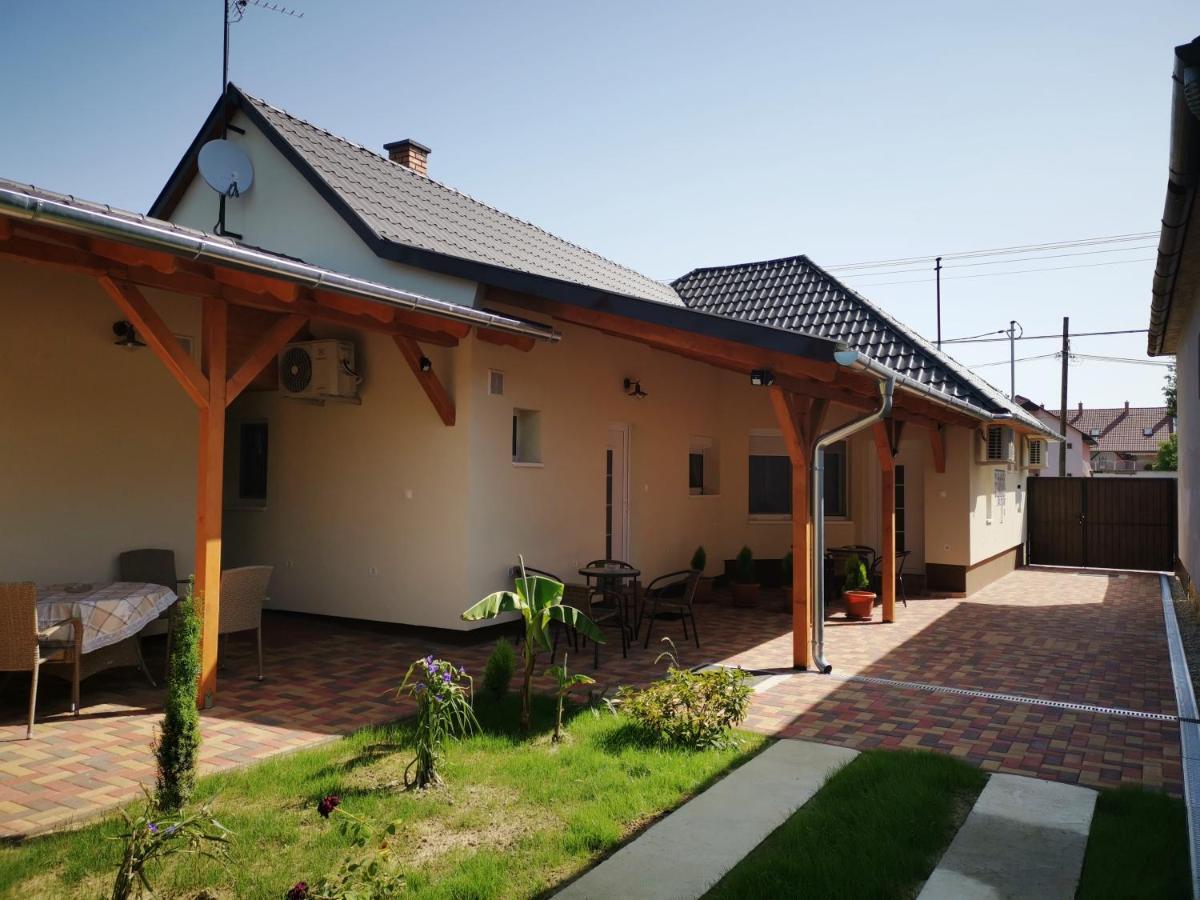 Lili Apartman Harkany Bagian luar foto